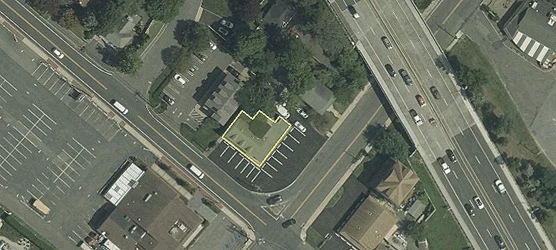 400 Higgins Ave