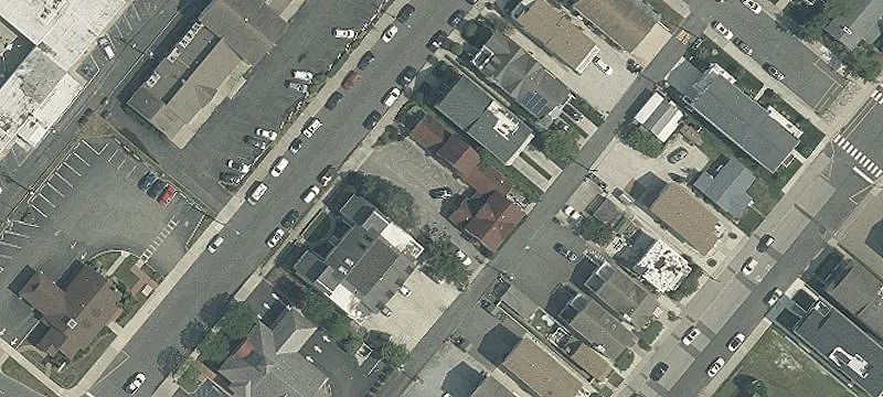 3323 Simpson Ave