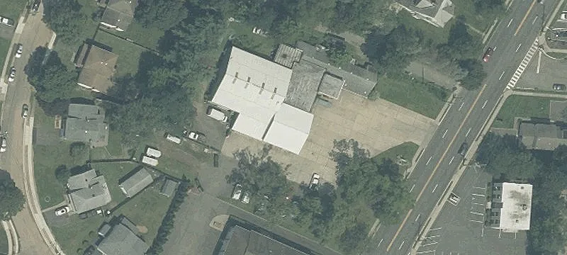 565 Un Ave