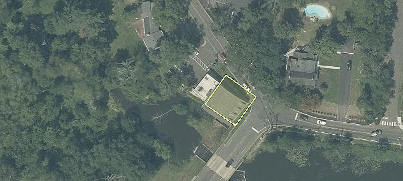 164 Cranbury Rd