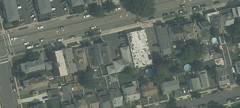 299 Crooks Ave