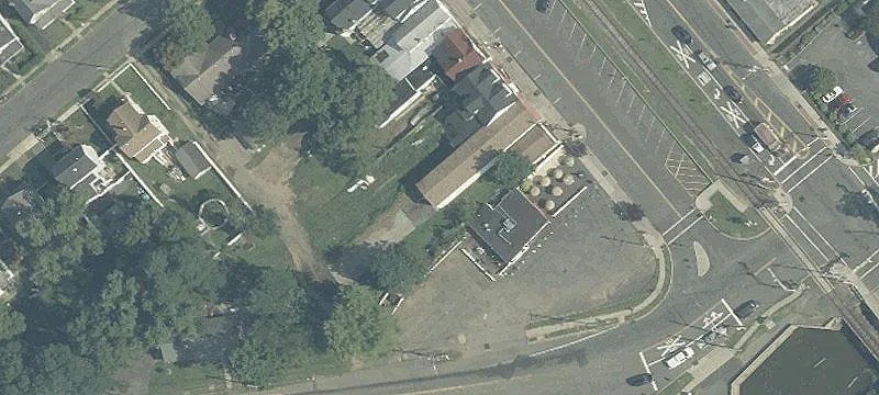 10th W Railroad Ave