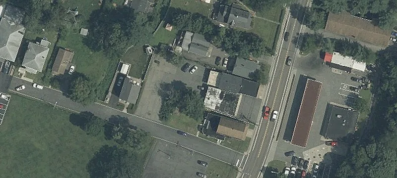 669 Ringwood Ave