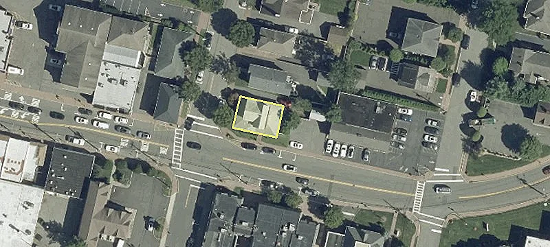 258 Everett Ave