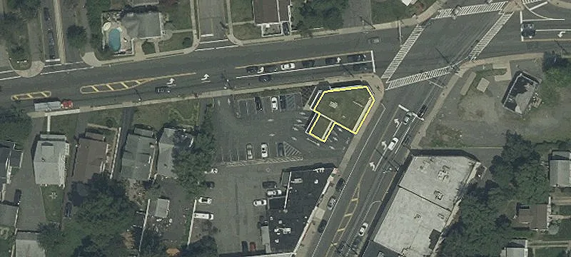 1068 Broad St, Unit 1072
