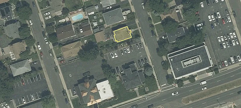 13-15 Broadway