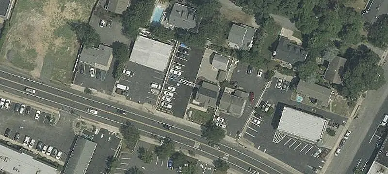 2409 Brg Ave