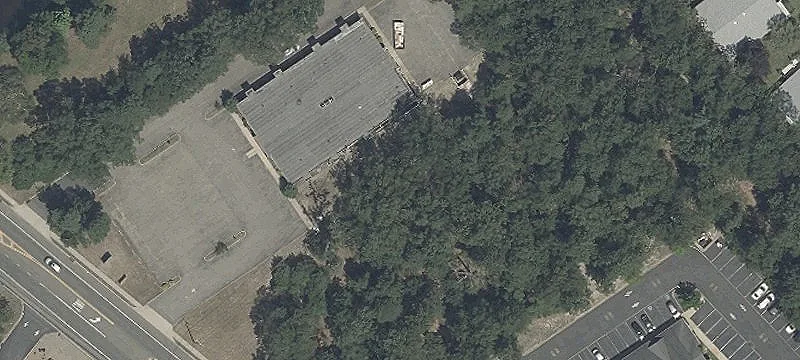 75 Lacey Rd