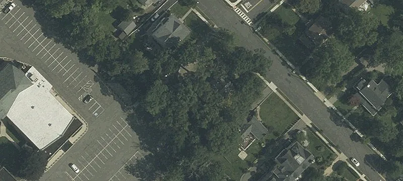 48 Crane St