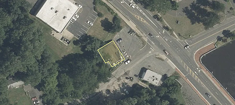 98 Lakehurst Rd