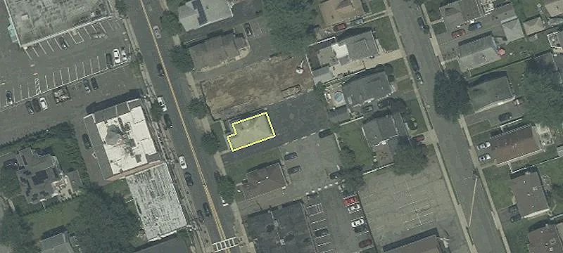 12-51 Riv Rd