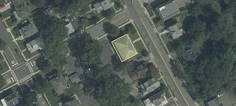 372 Kinderkamack Rd