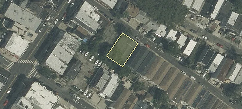 141-143 Oxford Ave, Unit 143