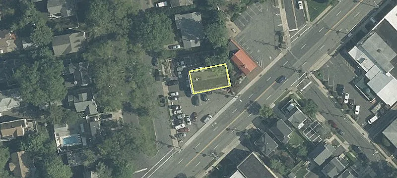 801 Raritan Ave