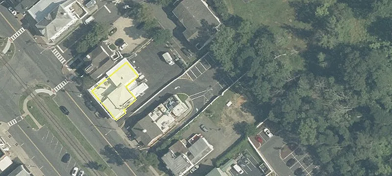 25 Railroad Ave