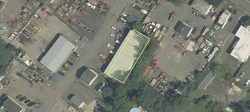 2390 Waldheim Ave