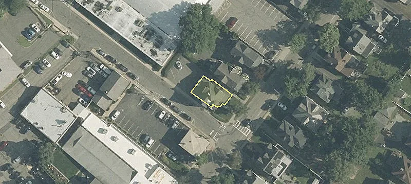 24 Pne St
