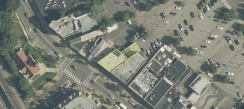 26 Main St