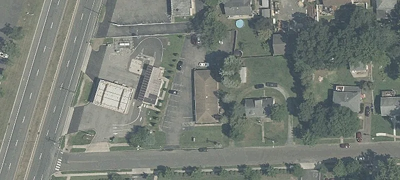 19 Maple Ave