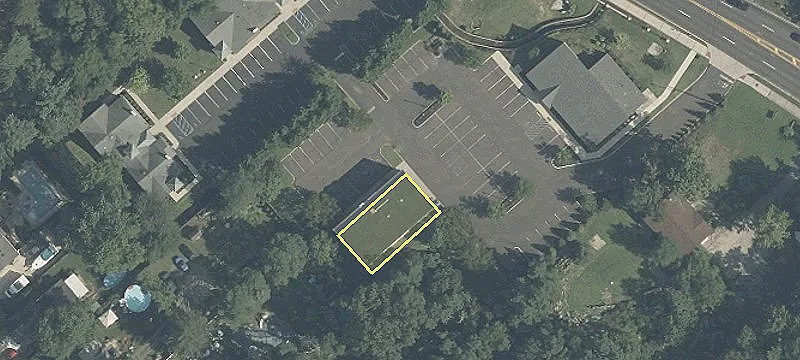 61 Lakeview Dr