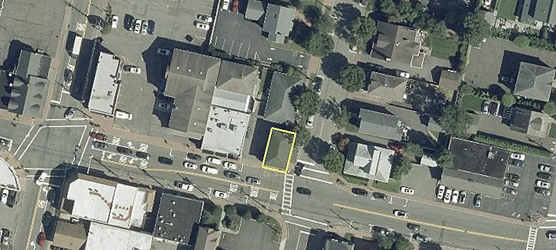 391 Franklin Ave