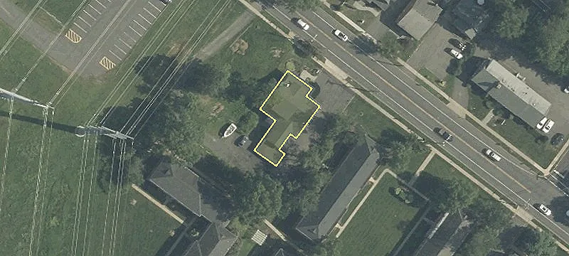 585 Main St