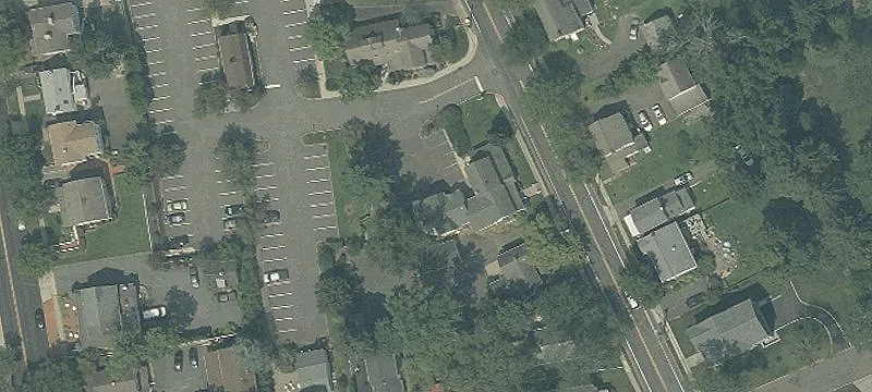 107 Maple Ave