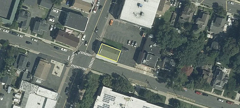 124 1st Ave
