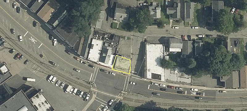 126 Main St