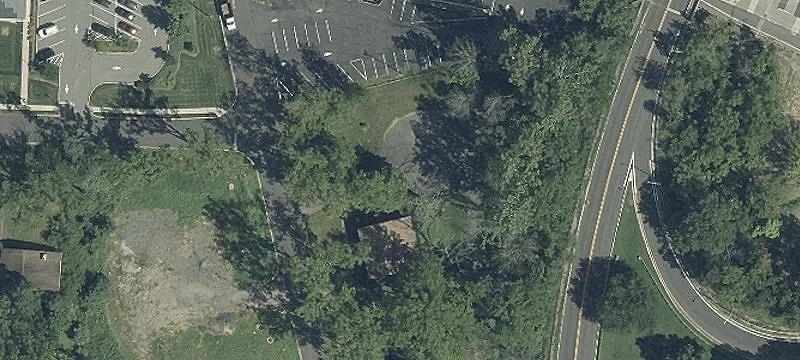 10 Grayrock Rd