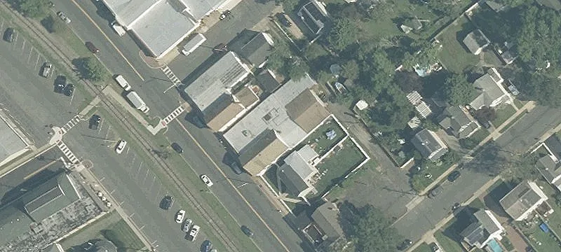 67 Railroad Ave