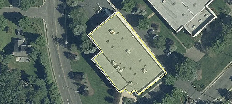 600 Industrial W Way