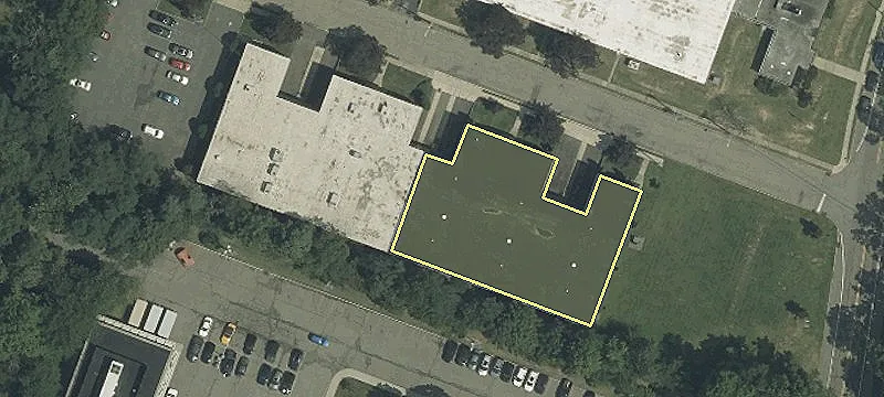 7 Lewis Rd