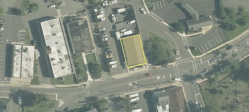 536 Main St