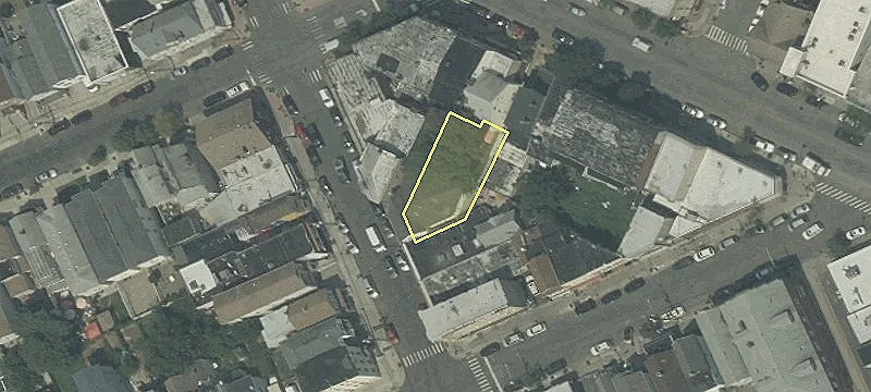 847 2nd Ave