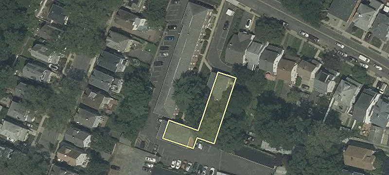 388-390 Belleville Ave, Unit 390
