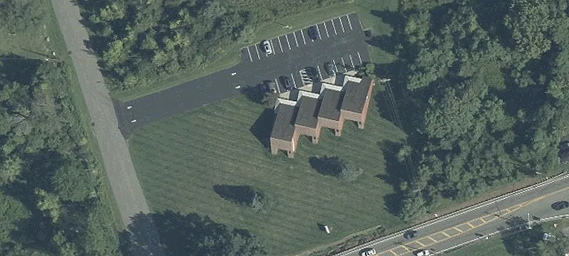 2 Oxbow Ln