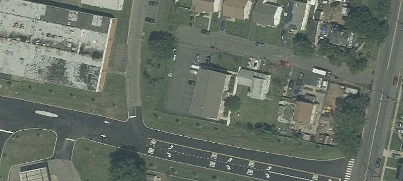10 Paris Ln