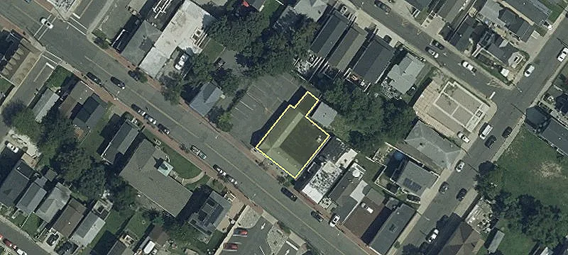 170 Bay Ave