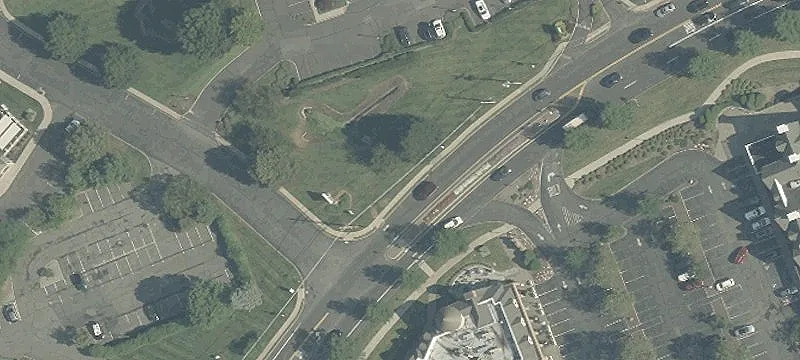 65 Mountain Blvd