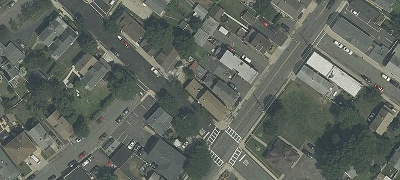 109 Locust Ave