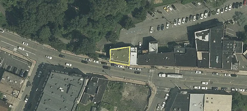 106 Main St
