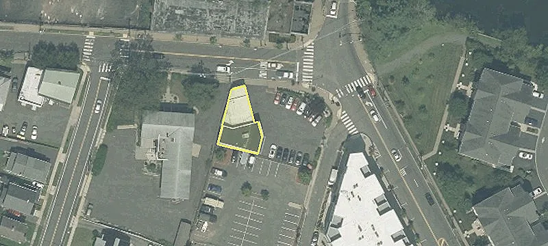 111 Canal Rd