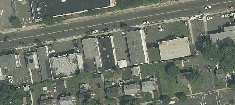 221 Ss Ave