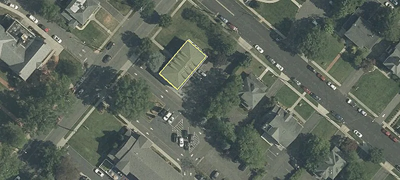 440 Broad St