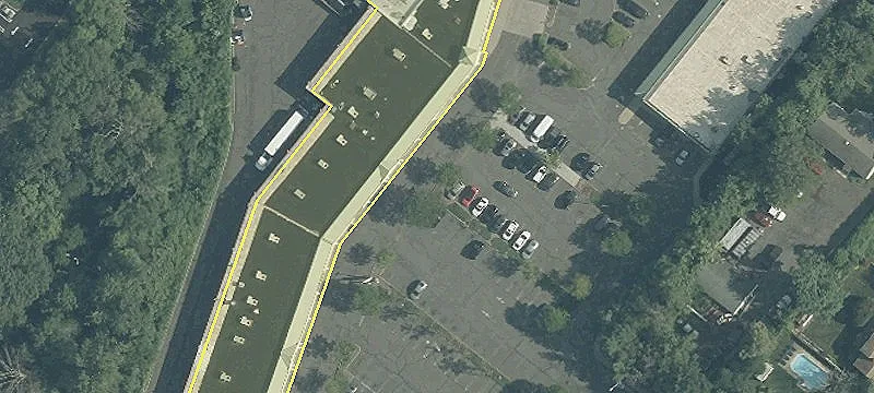 900 Easton Ave