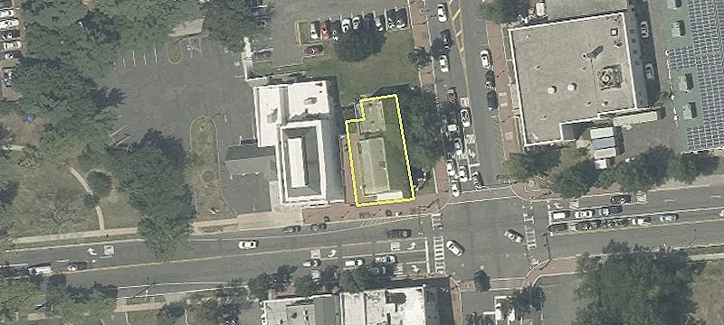 307 Main St