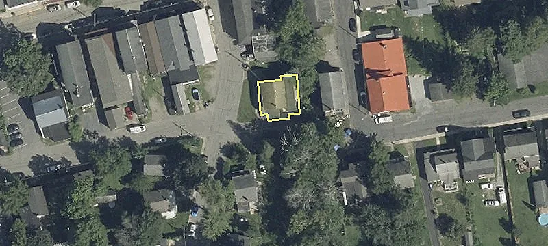 8 Cahart Rd