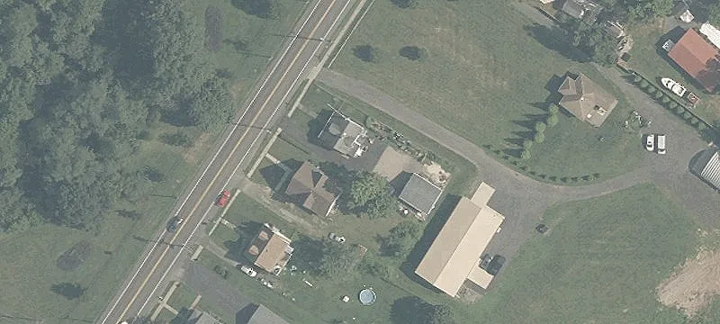 210 4th St
