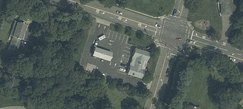 359 Saddle Riv Rd